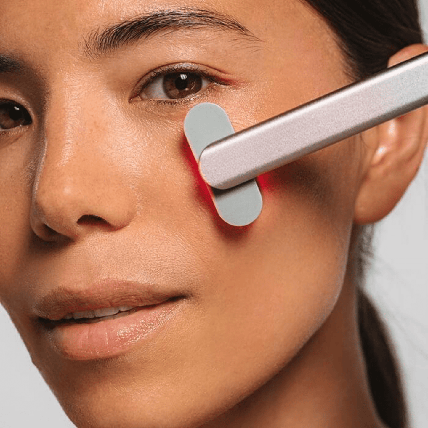 AuraWand - 4 in 1 Skincare Wand
